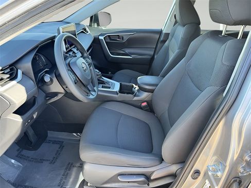Used 2023 Toyota RAV4 LE image 10