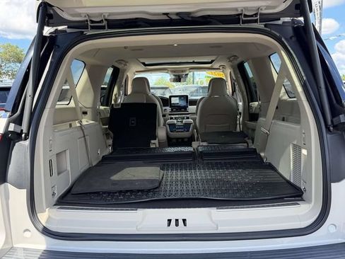 Used 2021 Lincoln Navigator L Reserve AWD/4WD image 7