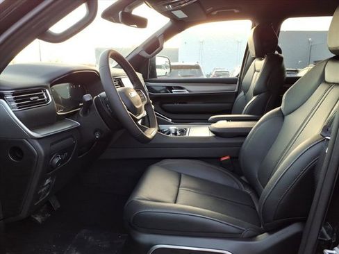 New 2026 Jeep Grand Wagoneer Limited image 13