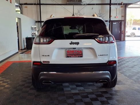 Used 2019 Jeep Cherokee Limited w/ Luxury Group AWD/4WD image 5