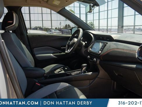 Used 2023 Nissan Kicks SR w/ SR Premium Package FWD image 25