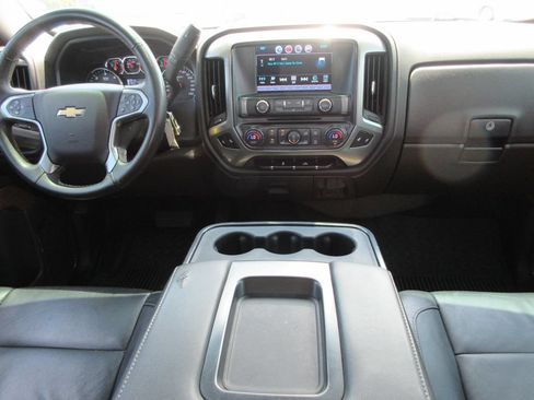 Used 2018 Chevrolet Silverado 1500 LTZ AWD/4WD image 15