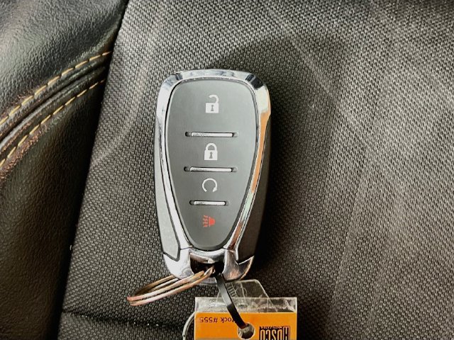 Used 2018 Chevrolet Trax LT w/ LT Convenience Package FWD image 12