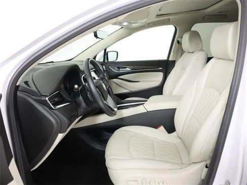 Used 2022 Buick Enclave Avenir w/ Avenir Technology Package image 12