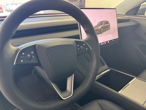Used 2025 Tesla Model 3 Long Range RWD image 3