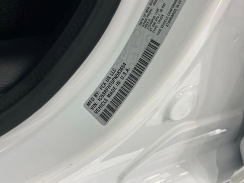 Certified 2023 RAM 1500 Limited image 36