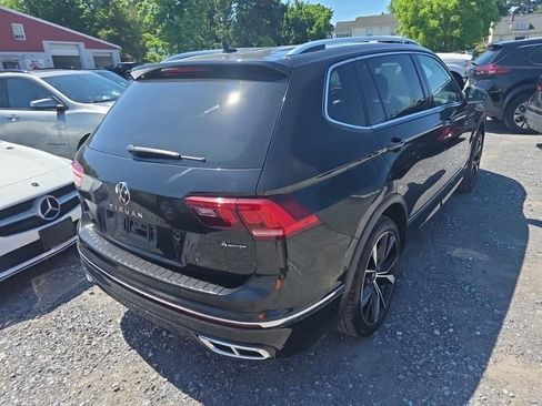 Used 2023 Volkswagen Tiguan SEL R-Line AWD/4WD image 4