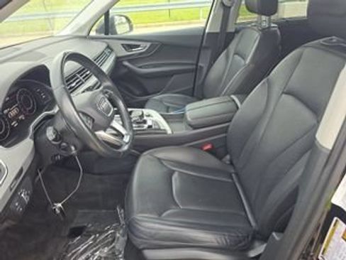 Used 2019 Audi Q7 3.0T Prestige AWD/4WD image 5
