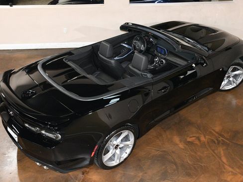 Used 2021 Chevrolet Camaro SS RWD image 75