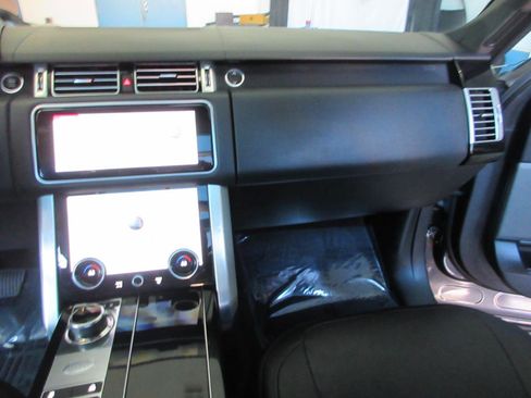 Used 2019 Land Rover Range Rover Supercharged AWD/4WD image 53