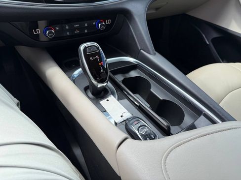 Used 2019 Buick Enclave Essence FWD image 24