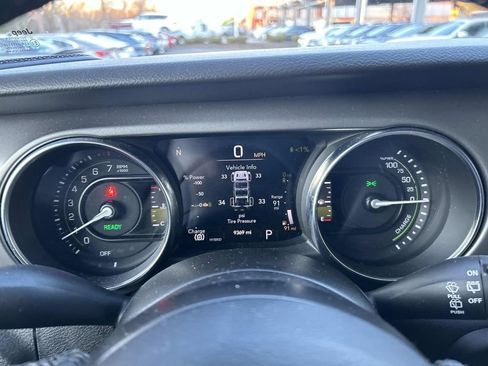 Used 2023 Jeep Wrangler Unlimited w/ Dual Top Group image 34