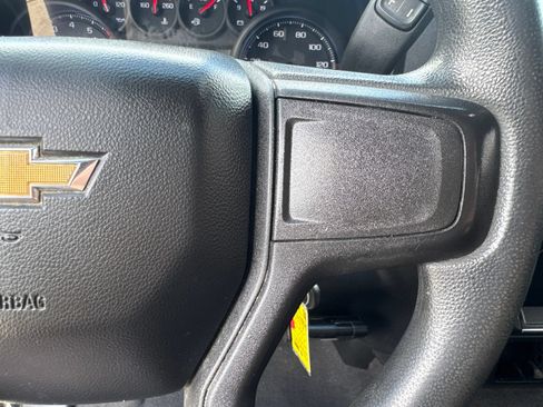 Used 2019 Chevrolet Silverado 1500 Custom w/ Custom Value Package AWD/4WD image 20