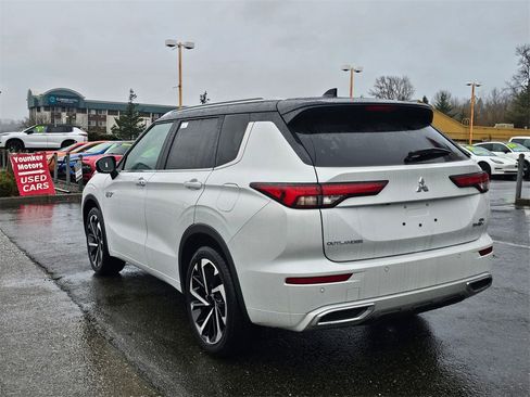 New 2025 Mitsubishi Outlander SEL image 7