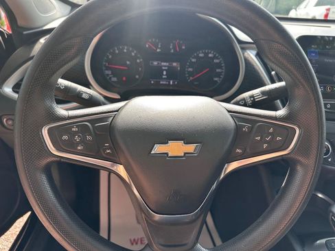 Used 2024 Chevrolet Malibu LT FWD image 11