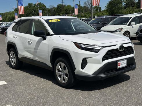 Used 2024 Toyota RAV4 LE AWD/4WD image 1