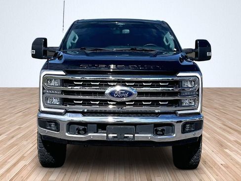 Used 2024 Ford F250 Lariat w/ Lariat Ultimate Package AWD/4WD image 3