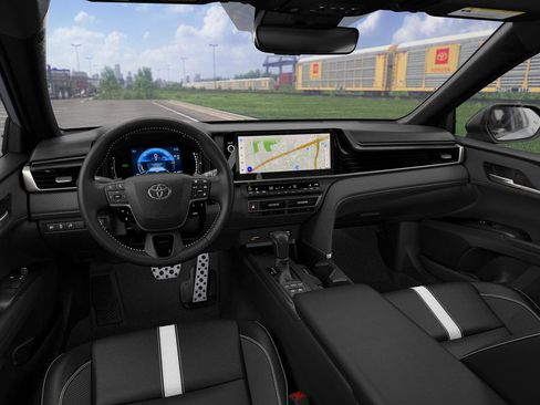 New 2026 Toyota Camry Hybrid FWD image 19