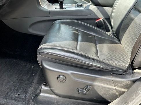 Used 2014 Jeep Grand Cherokee Overland image 15