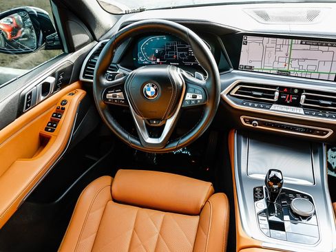 Used 2023 BMW X5 xDrive40i w/ Parking Assistance Package image 14