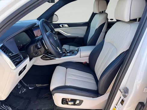 Used 2020 BMW X7 xDrive40i w/ Luxury Seating Package AWD/4WD image 10