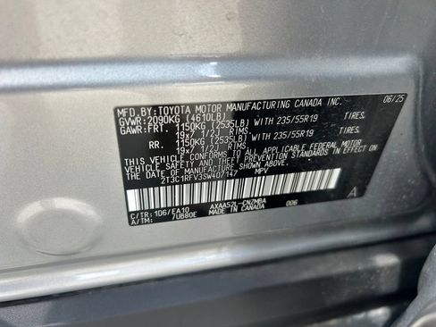 Used 2025 Toyota RAV4 XLE Premium FWD image 10