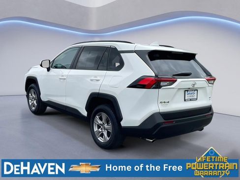 Used 2025 Toyota RAV4 XLE AWD/4WD image 4