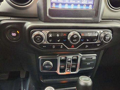 Used 2020 Jeep Wrangler Unlimited Sport S image 17