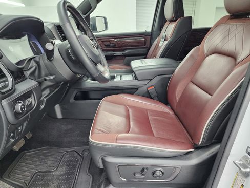 Used 2025 RAM 1500 Limited AWD/4WD image 8