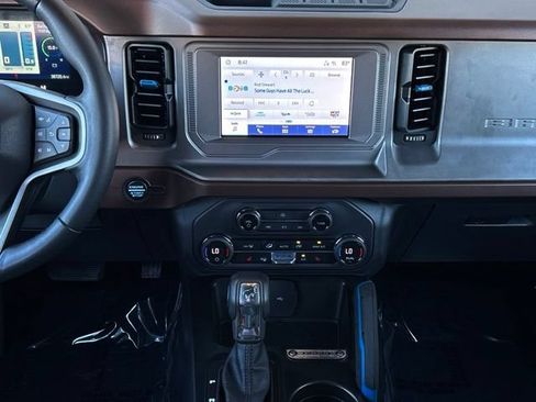 Used 2023 Ford Bronco Outer Banks AWD/4WD image 33