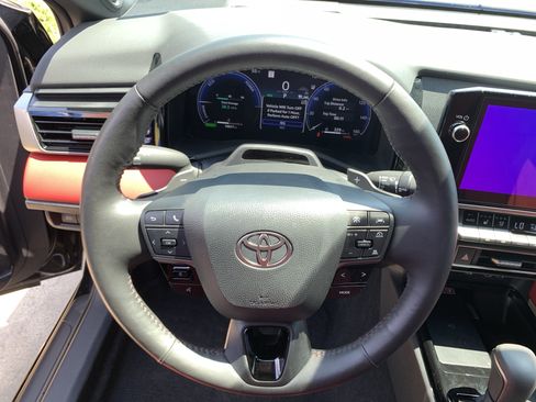 Used 2026 Toyota Camry XSE w/ Premium Plus Package FWD image 18