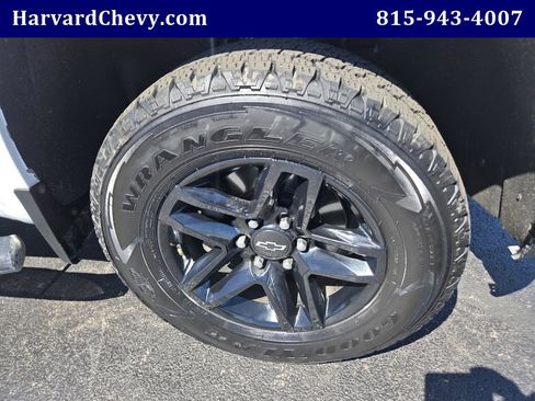 Used 2019 Chevrolet Silverado 1500 LT Trail Boss AWD/4WD image 42
