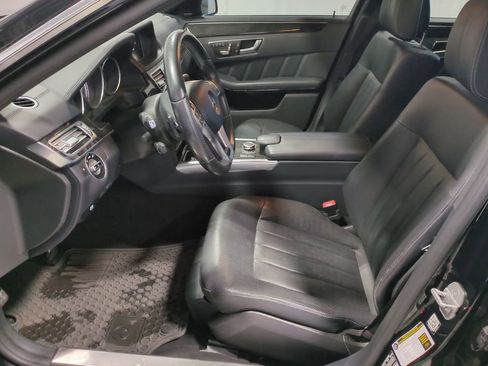 Used 2016 Mercedes-Benz E 400 4MATIC Sedan image 16