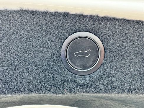 Used 2025 Tesla Model 3 Long Range AWD/4WD image 34