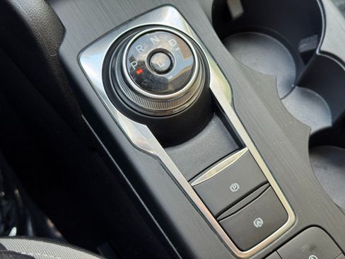 Used 2022 Ford Escape S AWD/4WD image 27