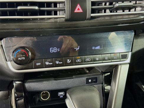 Certified 2021 Kia Seltos EX AWD/4WD image 17