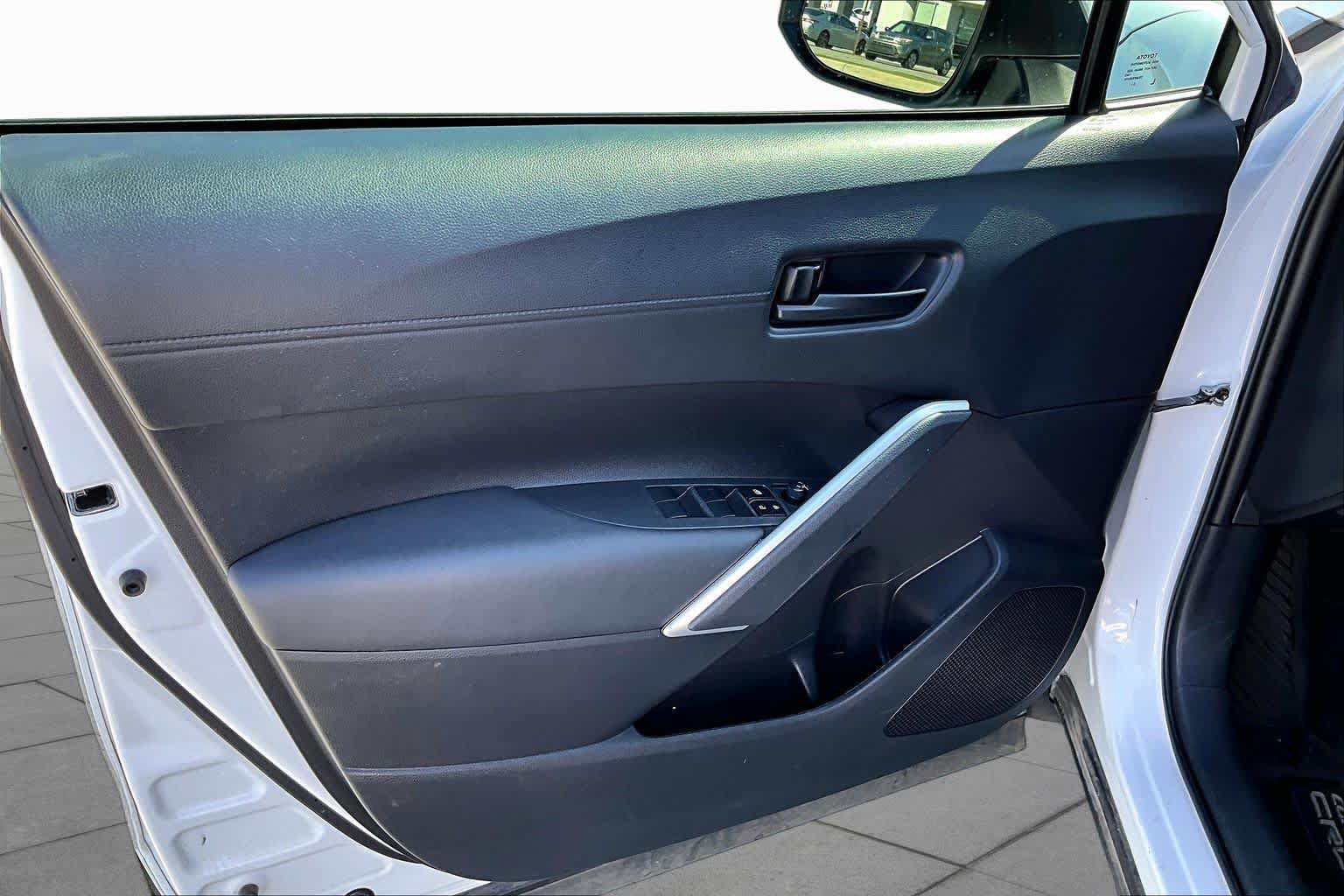 Used 2024 Toyota Corolla Cross AWD Hybrid image 20
