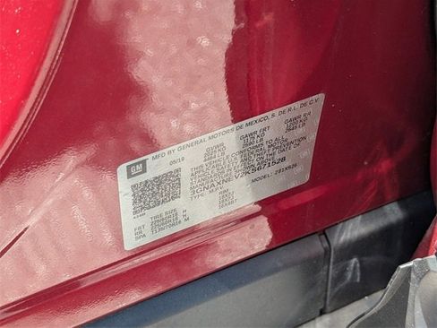 Used 2019 Chevrolet Equinox Premier image 17