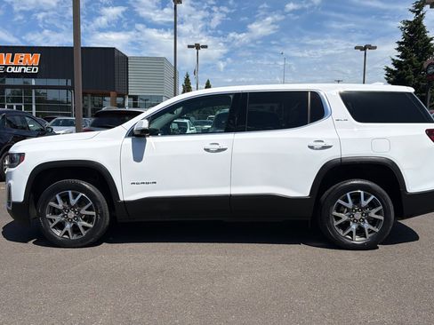 Used 2022 GMC Acadia SLE FWD image 8