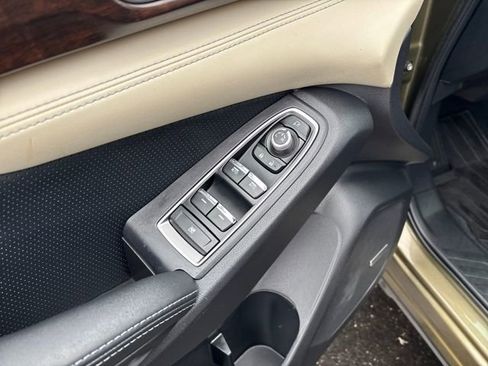 Used 2022 Subaru Ascent Touring image 11