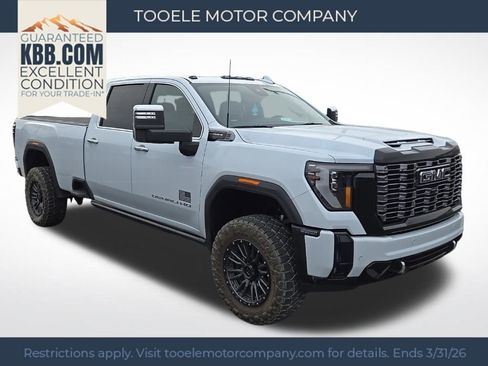 Used 2026 GMC Sierra 3500 Denali Ultimate image 1