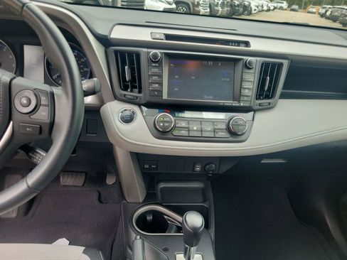 Used 2017 Toyota RAV4 XLE image 21