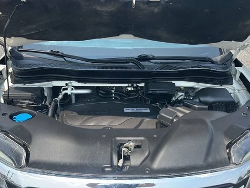 Used 2016 Honda Pilot Touring image 16