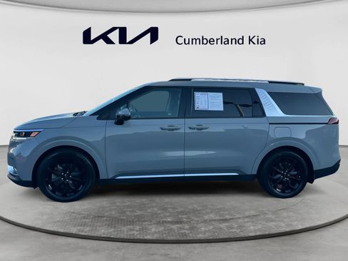 Used 2022 Kia Carnival SX FWD image 2