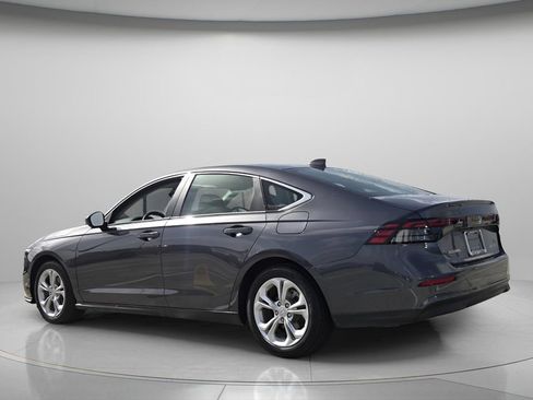 Certified 2025 Honda Accord LX image 7