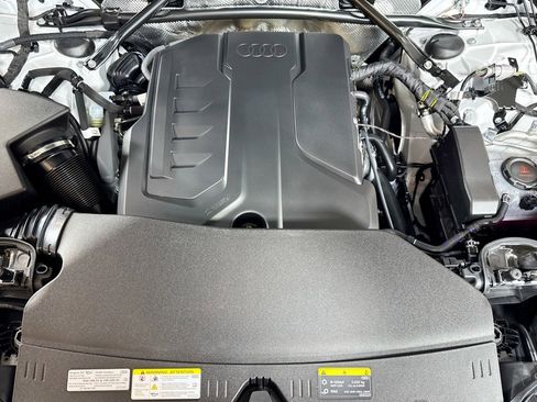 New 2025 Audi Q5 Premium Plus image 28