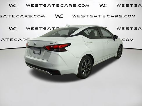 Used 2022 Nissan Versa SV w/ Trunk Package image 40