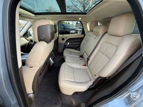 Used 2018 Land Rover Range Rover Sport HSE AWD/4WD image 35