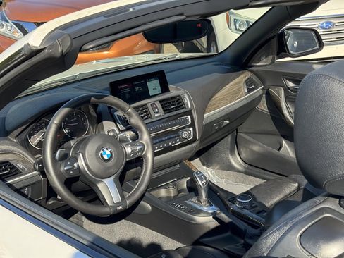 Used 2015 BMW M235i Convertible RWD image 32