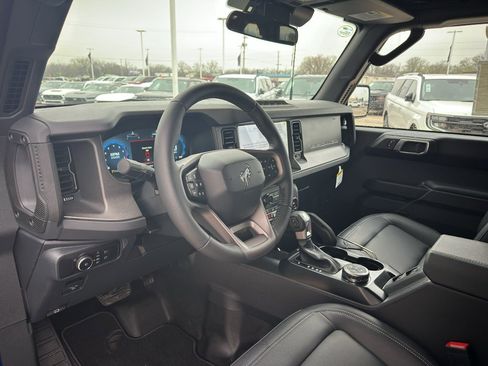 New 2026 Ford Bronco Badlands image 11
